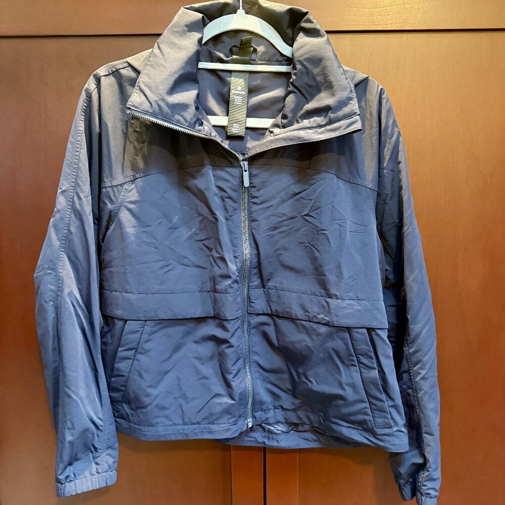 Lululemon Jacket  / Hide Away Hood Size 8
